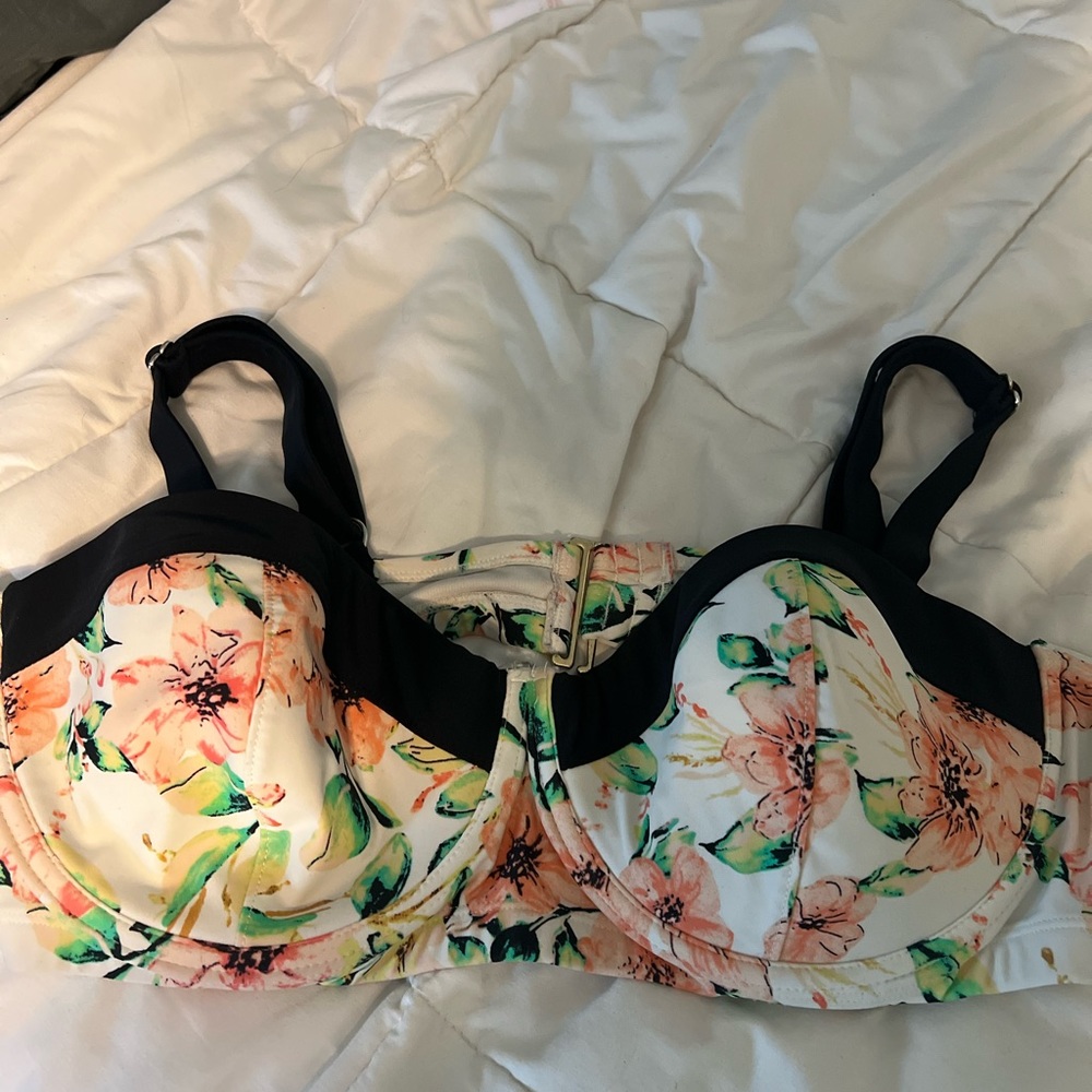 Super cute swim top plus size friendly